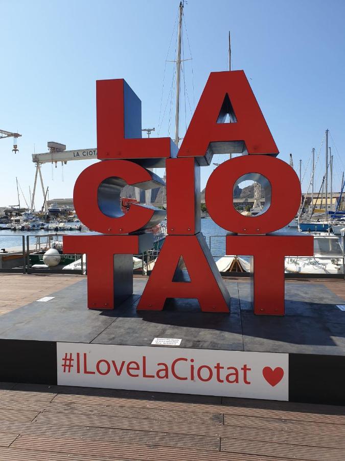 Studio Corniche Apartment La Ciotat Bagian luar foto